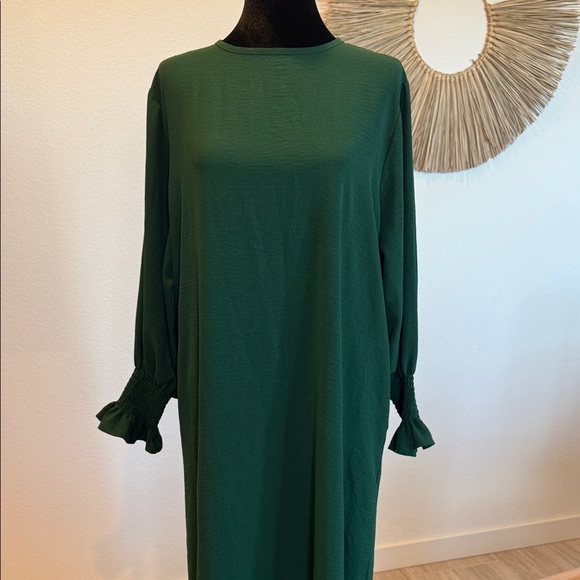 Chic Long Sleeve Green Maxi Dress - Picture 7 of 11
